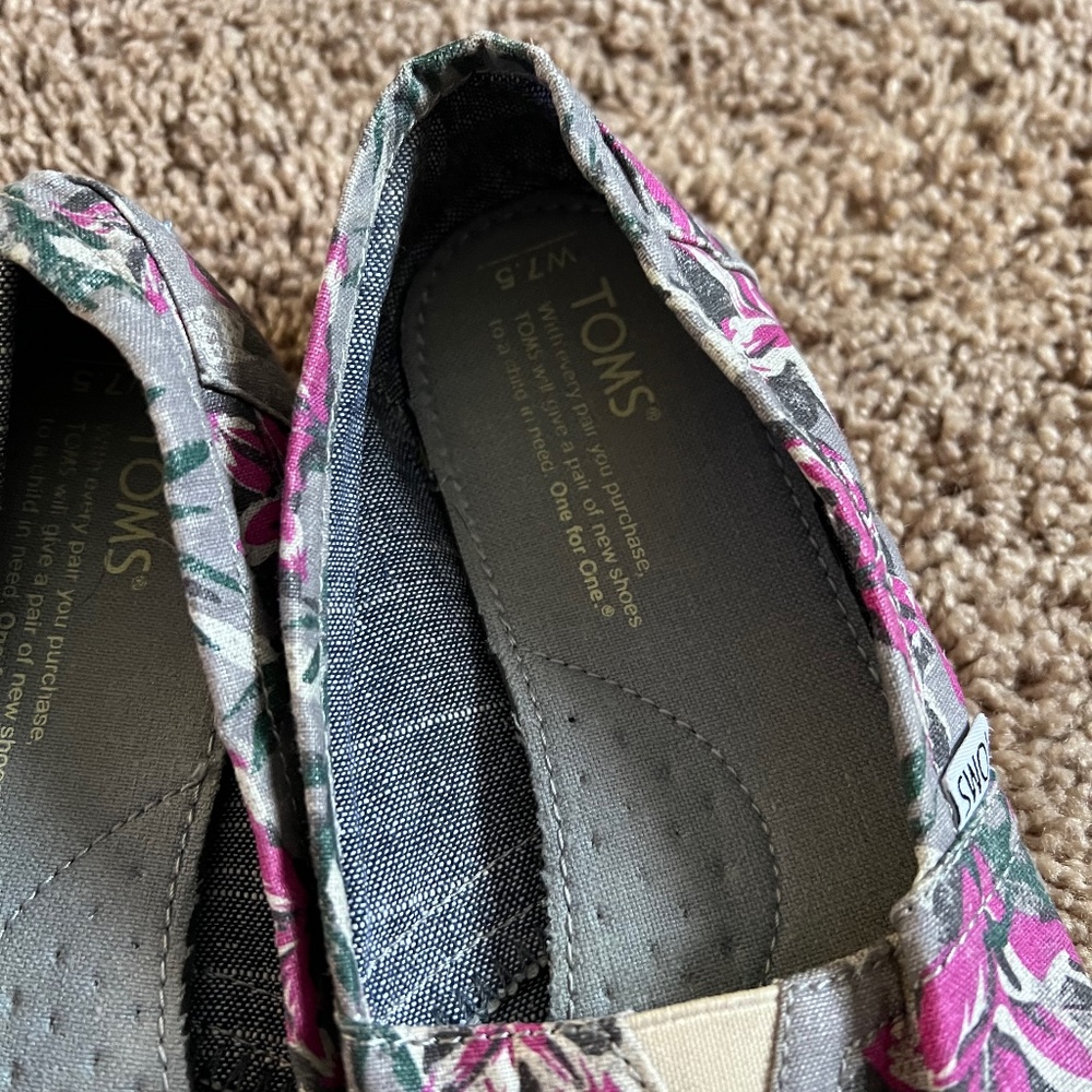 Toms womens